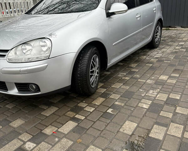 Серый Фольксваген Гольф, объемом двигателя 1.4 л и пробегом 235 тыс. км за 5400 $, фото 9 на Automoto.ua