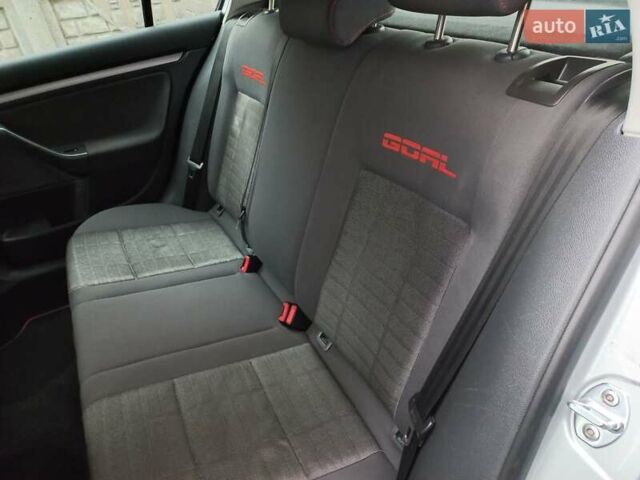 Серый Фольксваген Гольф, объемом двигателя 1.4 л и пробегом 216 тыс. км за 5800 $, фото 13 на Automoto.ua