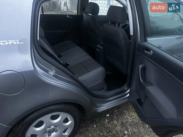 Сірий Фольксваген Гольф, об'ємом двигуна 1.6 л та пробігом 183 тис. км за 6600 $, фото 21 на Automoto.ua