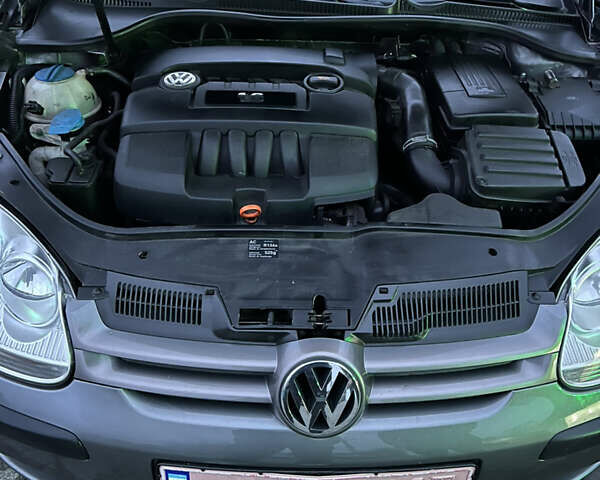 Сірий Фольксваген Гольф, об'ємом двигуна 1.6 л та пробігом 226 тис. км за 5499 $, фото 9 на Automoto.ua