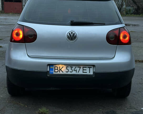 Серый Фольксваген Гольф, объемом двигателя 1.9 л и пробегом 286 тыс. км за 5200 $, фото 5 на Automoto.ua