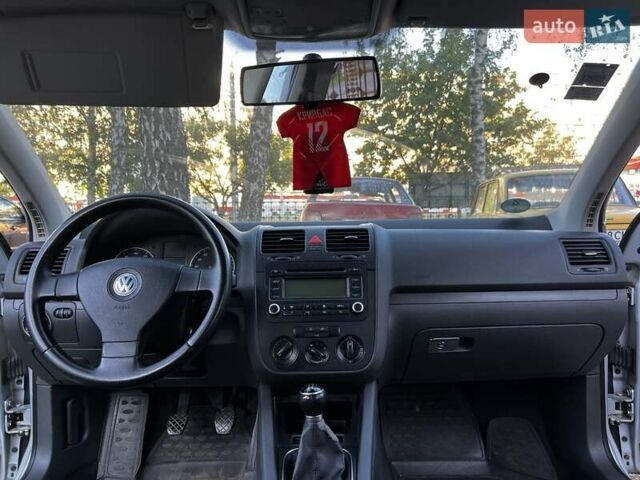 Серый Фольксваген Гольф, объемом двигателя 1.39 л и пробегом 280 тыс. км за 4900 $, фото 7 на Automoto.ua