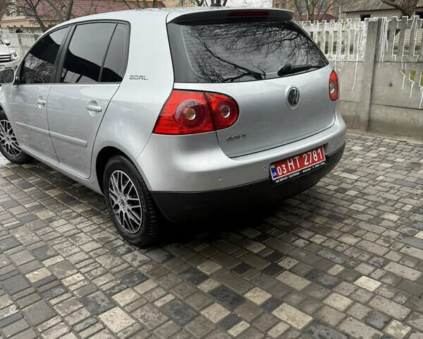 Серый Фольксваген Гольф, объемом двигателя 1.4 л и пробегом 235 тыс. км за 5400 $, фото 1 на Automoto.ua