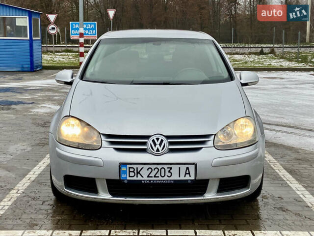 Сірий Фольксваген Гольф, об'ємом двигуна 1.9 л та пробігом 413 тис. км за 6000 $, фото 2 на Automoto.ua