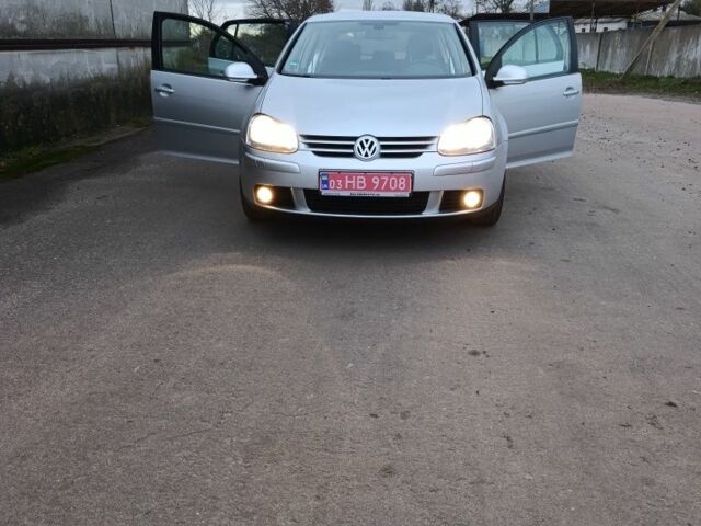 Сірий Фольксваген Гольф, об'ємом двигуна 1.6 л та пробігом 260 тис. км за 5699 $, фото 2 на Automoto.ua