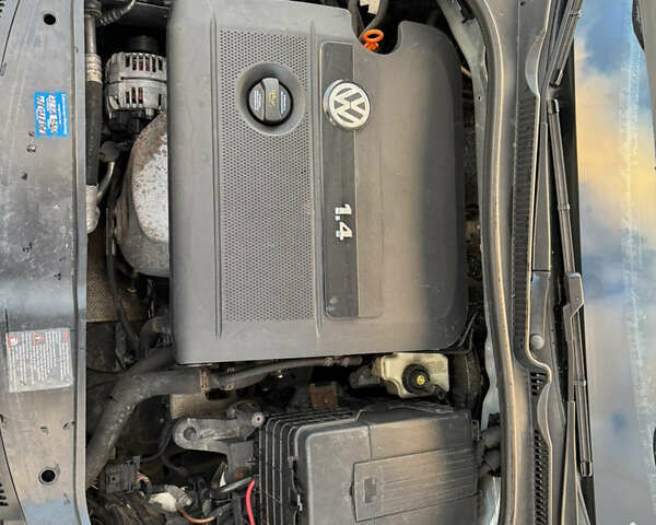 Серый Фольксваген Гольф, объемом двигателя 1.4 л и пробегом 289 тыс. км за 5000 $, фото 8 на Automoto.ua