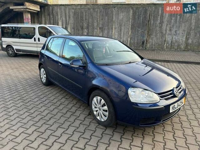 Серый Фольксваген Гольф, объемом двигателя 1.4 л и пробегом 200 тыс. км за 3900 $, фото 13 на Automoto.ua