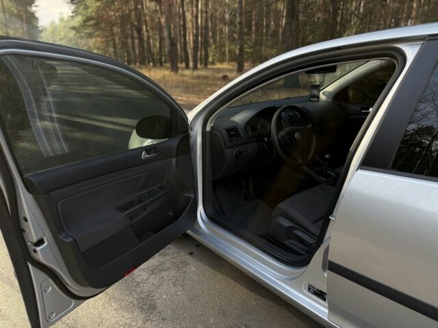 Сірий Фольксваген Гольф, об'ємом двигуна 1.4 л та пробігом 221 тис. км за 4500 $, фото 12 на Automoto.ua