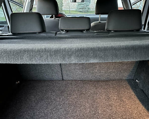 Серый Фольксваген Гольф, объемом двигателя 1.4 л и пробегом 183 тыс. км за 5600 $, фото 17 на Automoto.ua