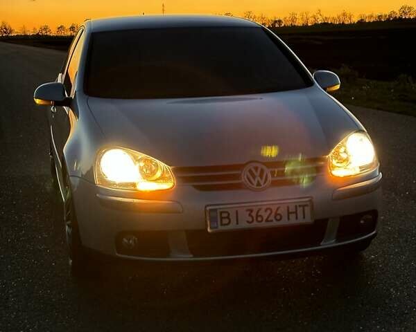 Сірий Фольксваген Гольф, об'ємом двигуна 1.6 л та пробігом 340 тис. км за 5700 $, фото 5 на Automoto.ua