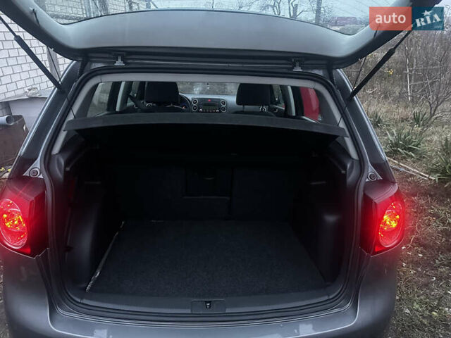 Сірий Фольксваген Гольф, об'ємом двигуна 1.6 л та пробігом 183 тис. км за 6600 $, фото 10 на Automoto.ua