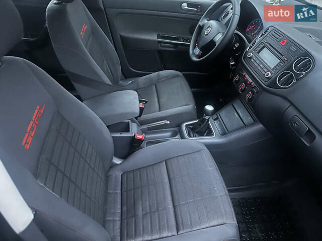 Сірий Фольксваген Гольф, об'ємом двигуна 1.6 л та пробігом 183 тис. км за 6600 $, фото 26 на Automoto.ua