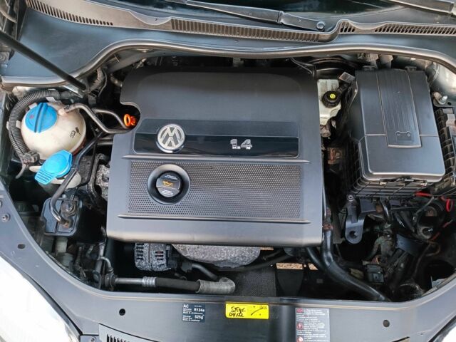 Серый Фольксваген Гольф, объемом двигателя 1.4 л и пробегом 195 тыс. км за 5450 $, фото 19 на Automoto.ua