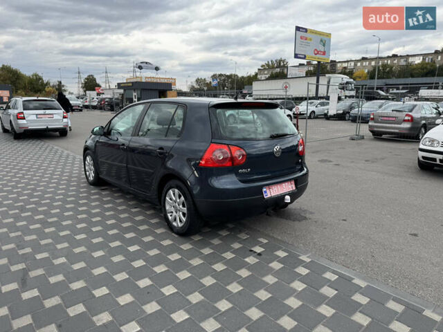 Серый Фольксваген Гольф, объемом двигателя 1.6 л и пробегом 251 тыс. км за 6700 $, фото 3 на Automoto.ua