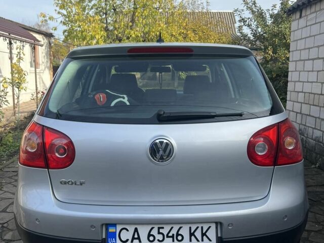 Серый Фольксваген Гольф, объемом двигателя 1.4 л и пробегом 260 тыс. км за 5900 $, фото 2 на Automoto.ua