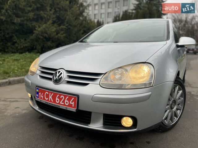 Серый Фольксваген Гольф, объемом двигателя 1.6 л и пробегом 216 тыс. км за 5750 $, фото 3 на Automoto.ua