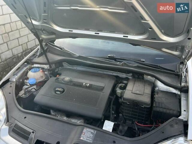 Серый Фольксваген Гольф, объемом двигателя 1.4 л и пробегом 260 тыс. км за 5900 $, фото 20 на Automoto.ua