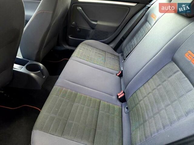 Серый Фольксваген Гольф, объемом двигателя 1.4 л и пробегом 235 тыс. км за 4699 $, фото 25 на Automoto.ua