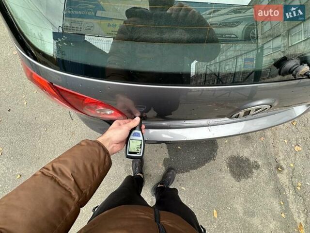 Серый Фольксваген Гольф, объемом двигателя 1.6 л и пробегом 262 тыс. км за 6950 $, фото 100 на Automoto.ua