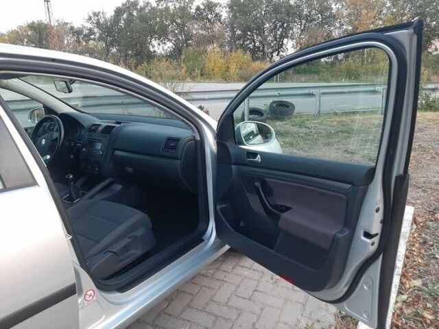 Серый Фольксваген Гольф, объемом двигателя 1.6 л и пробегом 218 тыс. км за 5899 $, фото 12 на Automoto.ua