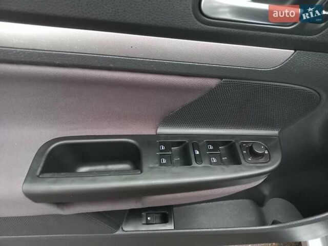 Серый Фольксваген Гольф, объемом двигателя 1.4 л и пробегом 216 тыс. км за 5800 $, фото 14 на Automoto.ua