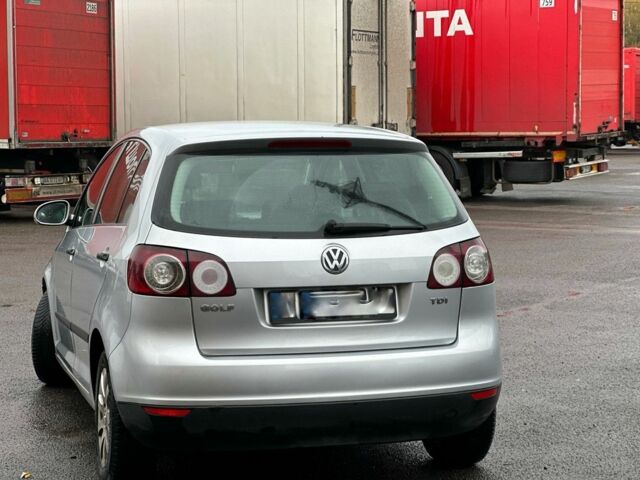 Серый Фольксваген Гольф, объемом двигателя 1.9 л и пробегом 361 тыс. км за 2650 $, фото 3 на Automoto.ua