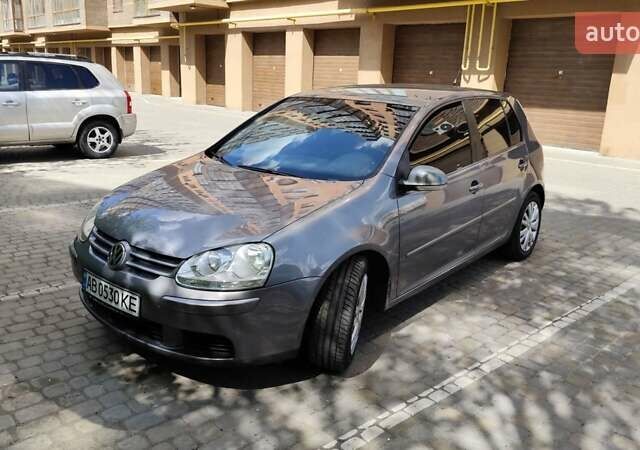 Фольксваген Гольф 2006 в Виннице на Automoto.ua Серый Фольксваген Гольф, объемом двигателя 1.6 л и пробегом 308 тыс. км за 5700 $, фото 4 на Automoto.ua