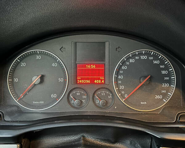 Серый Фольксваген Гольф, объемом двигателя 1.97 л и пробегом 350 тыс. км за 5700 $, фото 22 на Automoto.ua