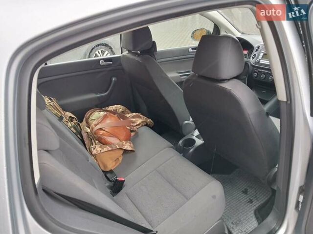 Сірий Фольксваген Гольф, об'ємом двигуна 1.9 л та пробігом 240 тис. км за 5950 $, фото 3 на Automoto.ua