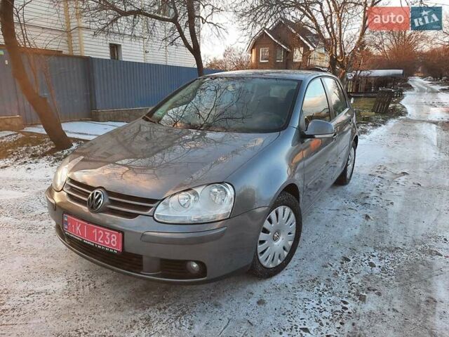 Серый Фольксваген Гольф, объемом двигателя 1.4 л и пробегом 250 тыс. км за 5550 $, фото 1 на Automoto.ua