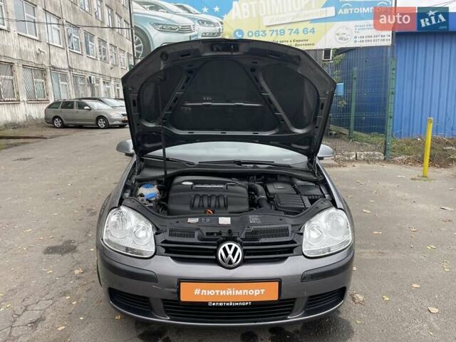 Серый Фольксваген Гольф, объемом двигателя 1.6 л и пробегом 262 тыс. км за 6950 $, фото 29 на Automoto.ua