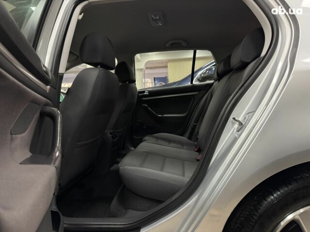 Сірий Фольксваген Гольф, об'ємом двигуна 0 л та пробігом 187 тис. км за 6500 $, фото 6 на Automoto.ua