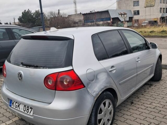 Серый Фольксваген Гольф, объемом двигателя 2 л и пробегом 417 тыс. км за 2700 $, фото 3 на Automoto.ua