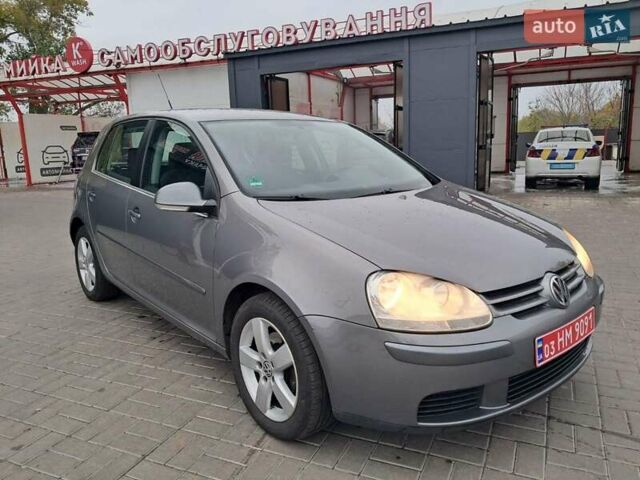 Сірий Фольксваген Гольф, об'ємом двигуна 1.6 л та пробігом 212 тис. км за 5880 $, фото 5 на Automoto.ua
