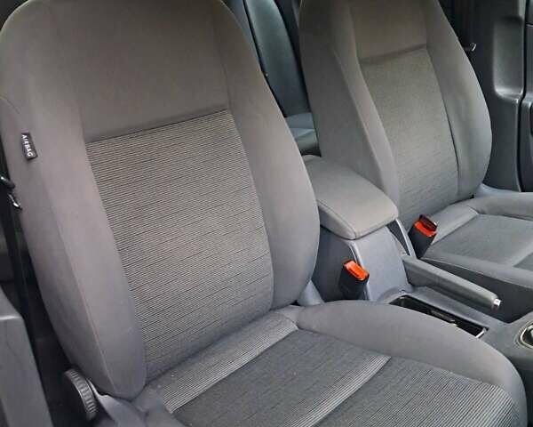 Серый Фольксваген Гольф, объемом двигателя 1.6 л и пробегом 212 тыс. км за 5990 $, фото 20 на Automoto.ua