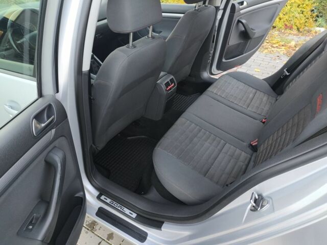 Серый Фольксваген Гольф, объемом двигателя 1.4 л и пробегом 199 тыс. км за 5500 $, фото 13 на Automoto.ua