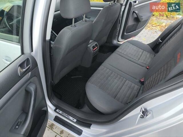Серый Фольксваген Гольф, объемом двигателя 1.39 л и пробегом 199 тыс. км за 5500 $, фото 30 на Automoto.ua