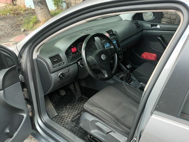 Сірий Фольксваген Гольф, об'ємом двигуна 0 л та пробігом 1 тис. км за 5800 $, фото 3 на Automoto.ua