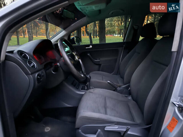Сірий Фольксваген Гольф, об'ємом двигуна 1.6 л та пробігом 202 тис. км за 3799 $, фото 10 на Automoto.ua