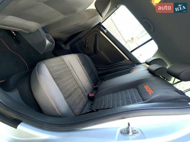 Серый Фольксваген Гольф, объемом двигателя 1.4 л и пробегом 235 тыс. км за 4699 $, фото 28 на Automoto.ua