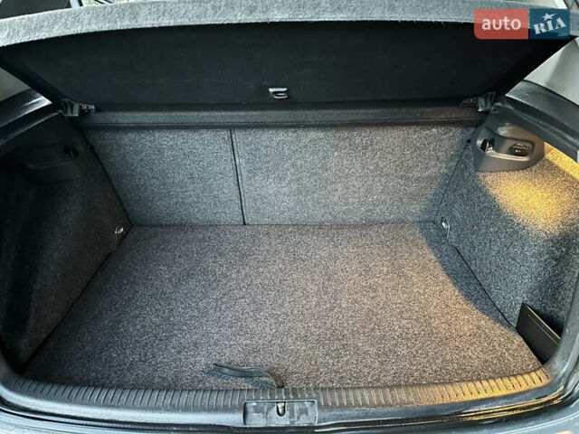 Серый Фольксваген Гольф, объемом двигателя 1.4 л и пробегом 183 тыс. км за 5600 $, фото 18 на Automoto.ua