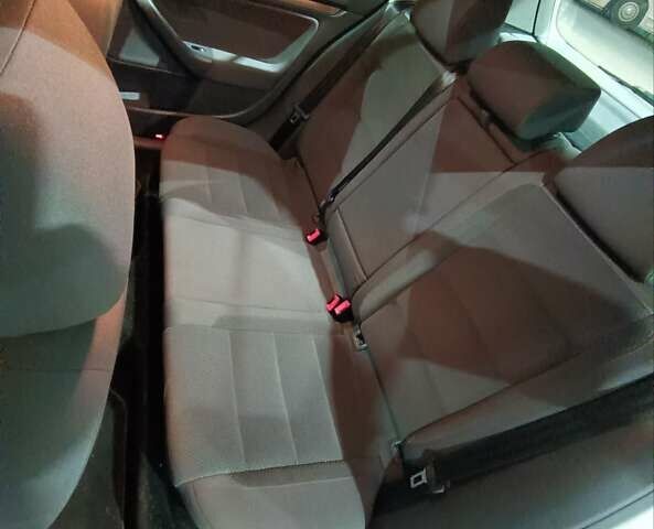 Серый Фольксваген Гольф, объемом двигателя 1.4 л и пробегом 202 тыс. км за 4950 $, фото 7 на Automoto.ua