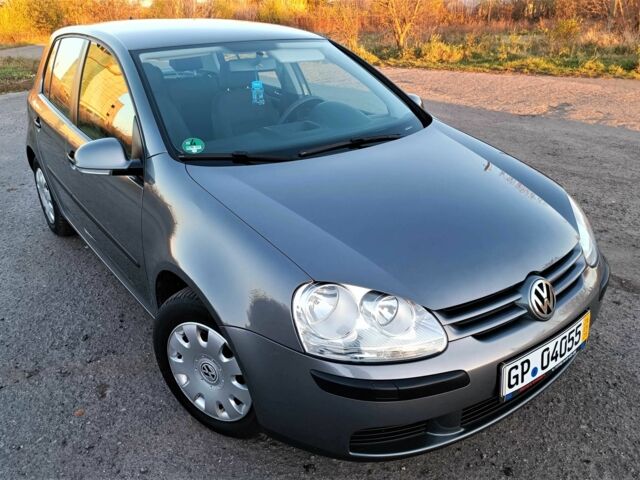 Серый Фольксваген Гольф, объемом двигателя 1.4 л и пробегом 195 тыс. км за 5450 $, фото 2 на Automoto.ua