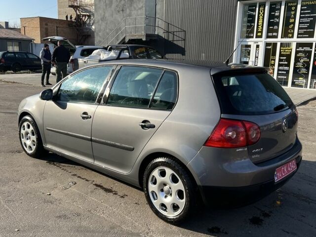 Сірий Фольксваген Гольф, об'ємом двигуна 1.6 л та пробігом 235 тис. км за 6500 $, фото 6 на Automoto.ua