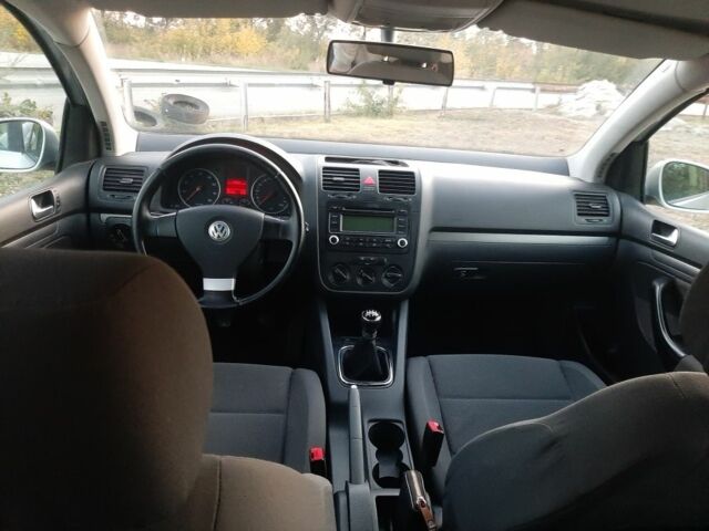 Серый Фольксваген Гольф, объемом двигателя 1.6 л и пробегом 218 тыс. км за 5899 $, фото 23 на Automoto.ua