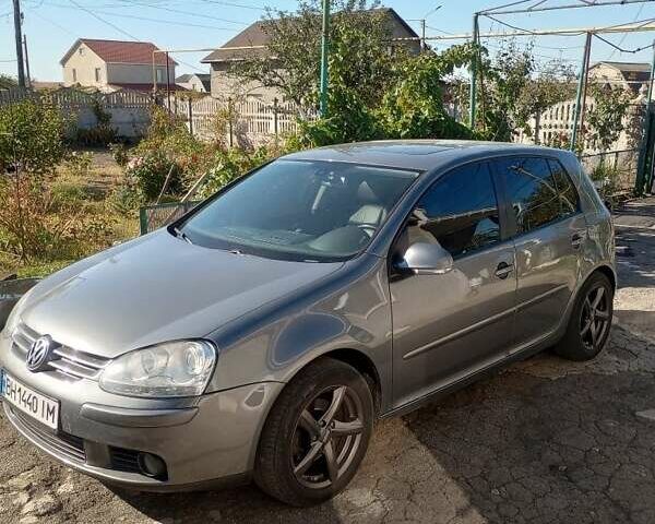 Серый Фольксваген Гольф, объемом двигателя 1.6 л и пробегом 210 тыс. км за 7000 $, фото 1 на Automoto.ua