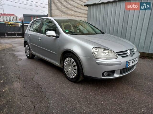 Серый Фольксваген Гольф, объемом двигателя 1.4 л и пробегом 216 тыс. км за 5800 $, фото 2 на Automoto.ua