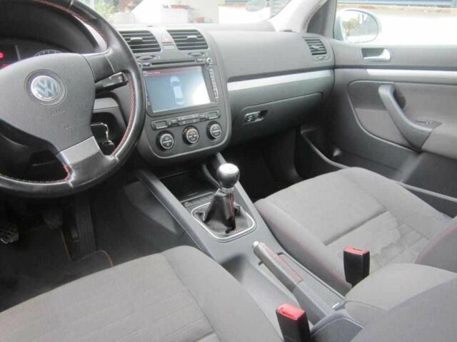 Серый Фольксваген Гольф, объемом двигателя 1.9 л и пробегом 242 тыс. км за 1700 $, фото 5 на Automoto.ua