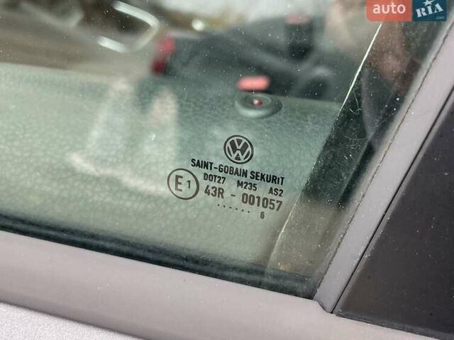 Серый Фольксваген Гольф, объемом двигателя 1.6 л и пробегом 262 тыс. км за 6950 $, фото 28 на Automoto.ua