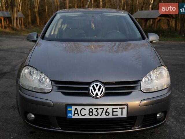 Серый Фольксваген Гольф, объемом двигателя 1.6 л и пробегом 240 тыс. км за 5700 $, фото 6 на Automoto.ua